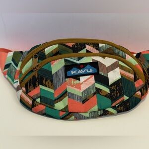 KAVU  pack Fanny pack belt bag good condition